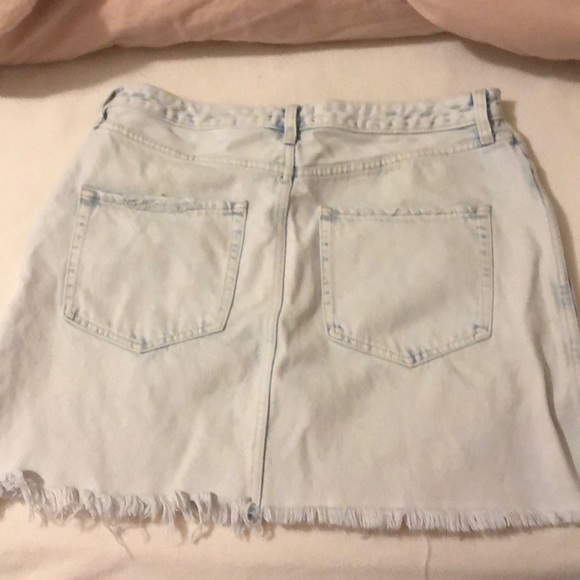 Light blue denim skirt - Picture 2 of 2